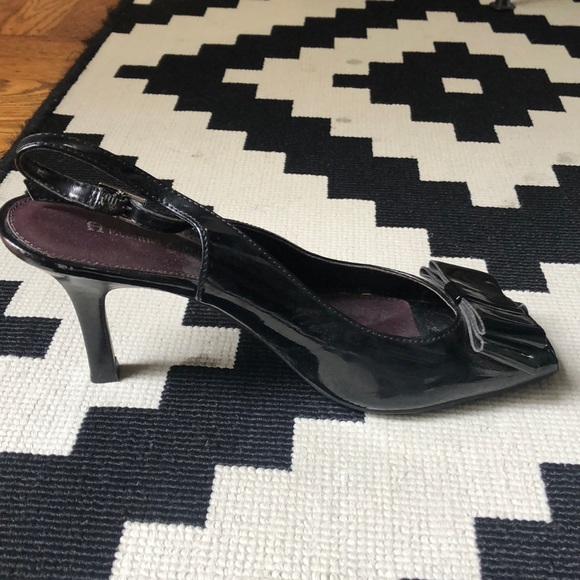 🎀Cute shoes with a bow - Etienne Aigner 🎀 - Picture 2 of 4